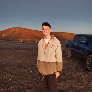 Meet your Posher, Joshua